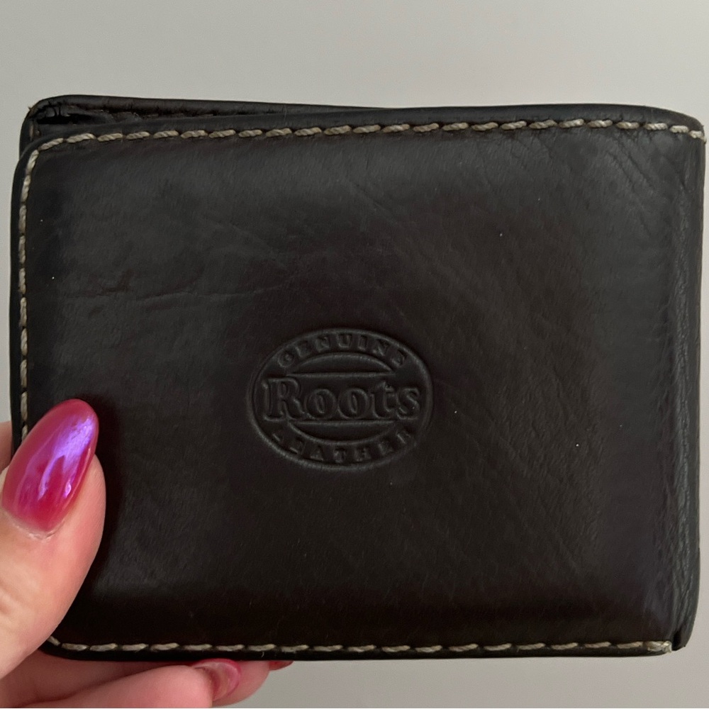 Roots Dark Brown Leather Wallet